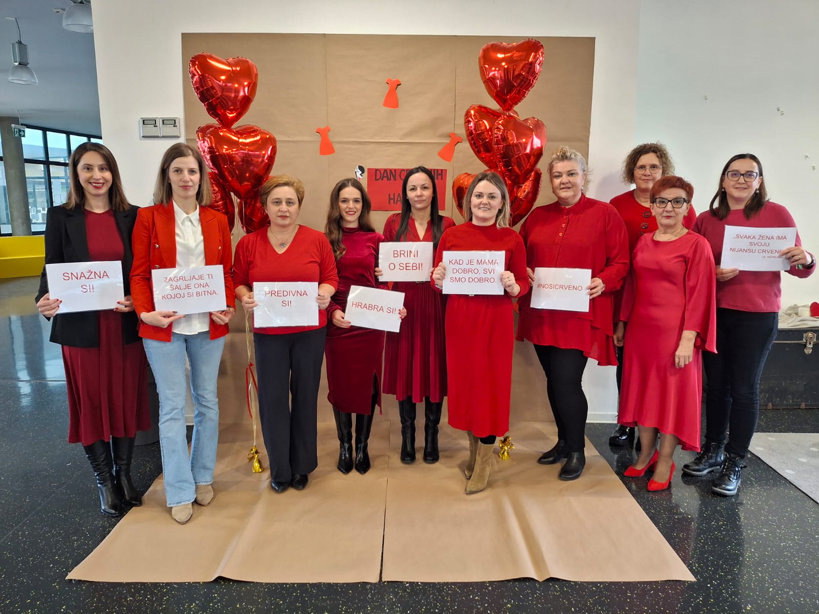 Dan crvenih haljina – nacionalni dan borbe protiv moždanog udara u žena